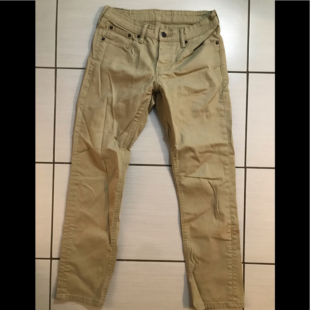 Levi’s jeans in Used Condition, please see pictures for description